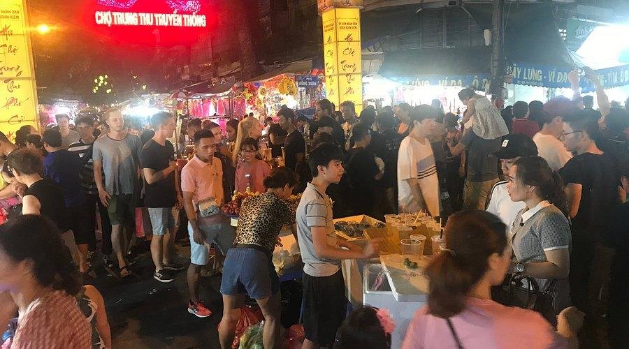 Join the Ultimate Hanoi Night Food Tour: Street Eats After Dark