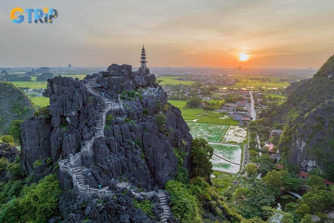 Ultimate Guide to Hanoi to Ninh Binh Motorbike Tour: Experience Vietnam's Stunning Landscapes