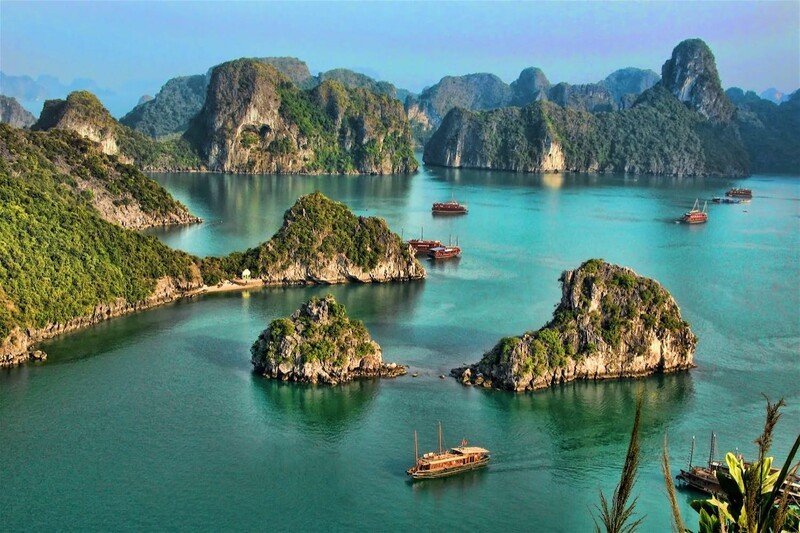 Hanoi to Halong Bay: A Complete Traveler's Guide for 2025