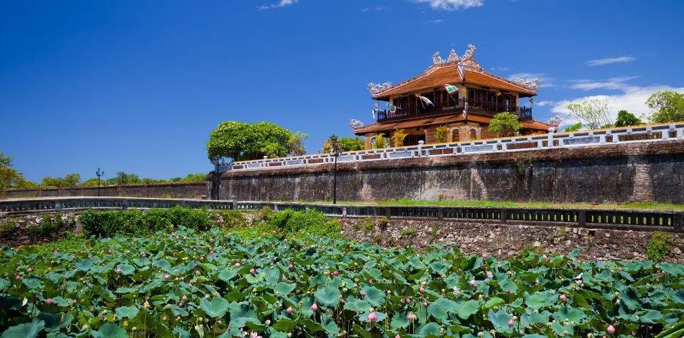 Hoi An car rental | Hoi An to Hue 1 way by private car