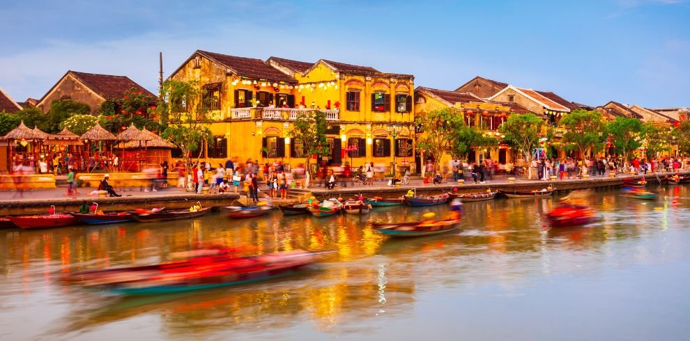 Hue Car Rental | Transfer from Hue to Hoi An 2 days by private car
