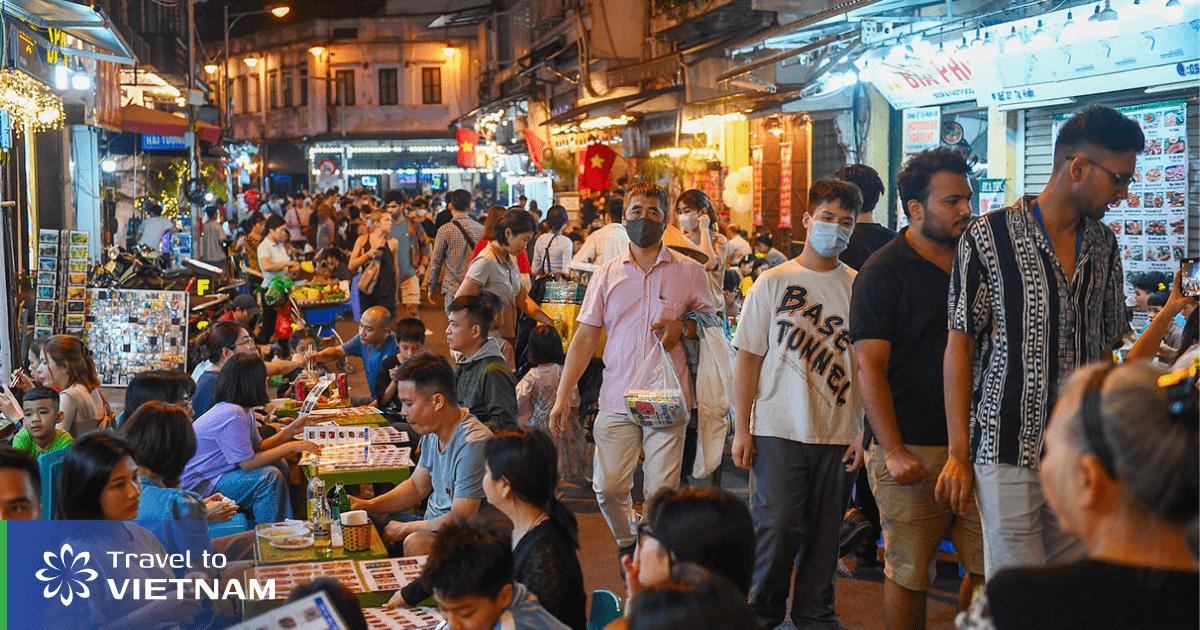Best Street Food in Hanoi Old Quarter: A Culinary Adventure Through Vietnam's Food Paradise