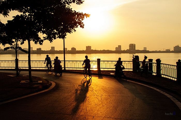 West Lake Hanoi - Top 12 Best Things To Do & See For Visitors
