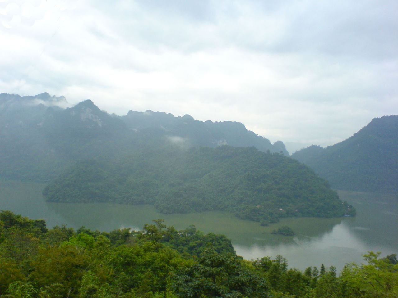 Tham Phay Cave Expedition & Kayaking - 2 Days 1 Night