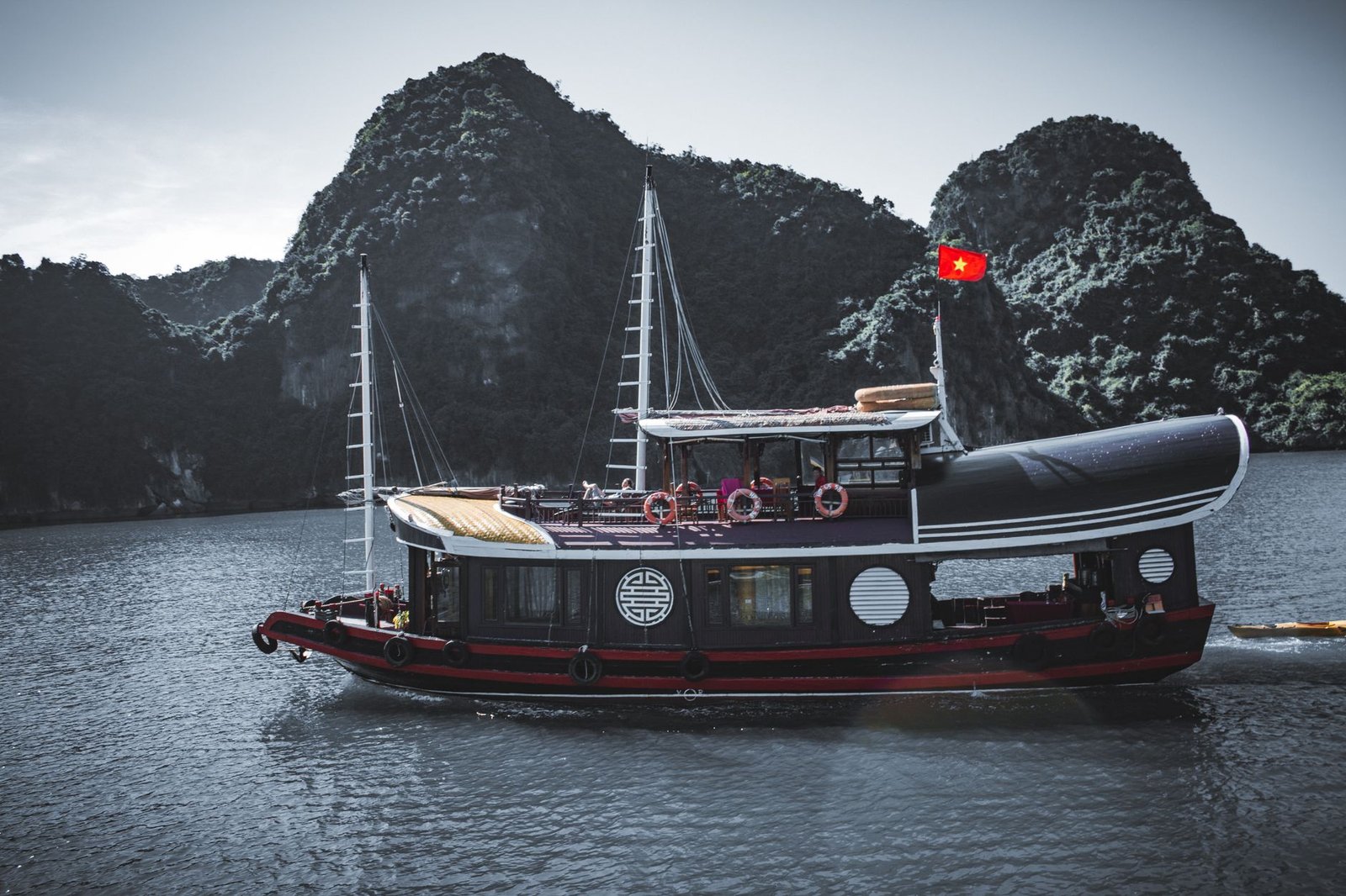 Cat Ba Express Hostel
