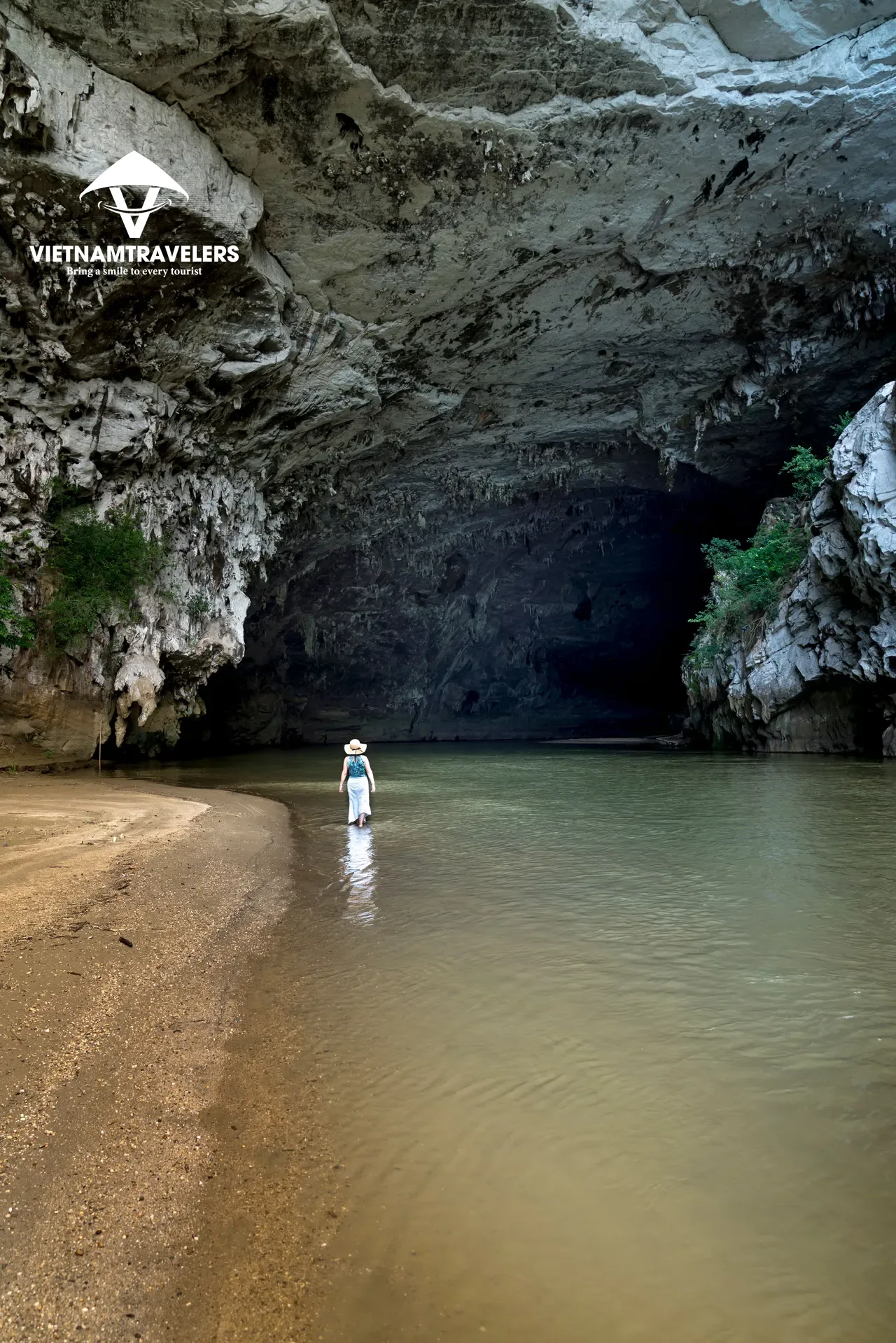 TOUR PARADISE CAVE - BOTANICAL GARDEN –  DARK CAVE
