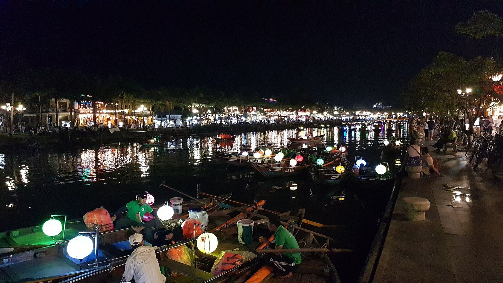 Hue City Tour From Hoi An and Da Nang - Group Tour