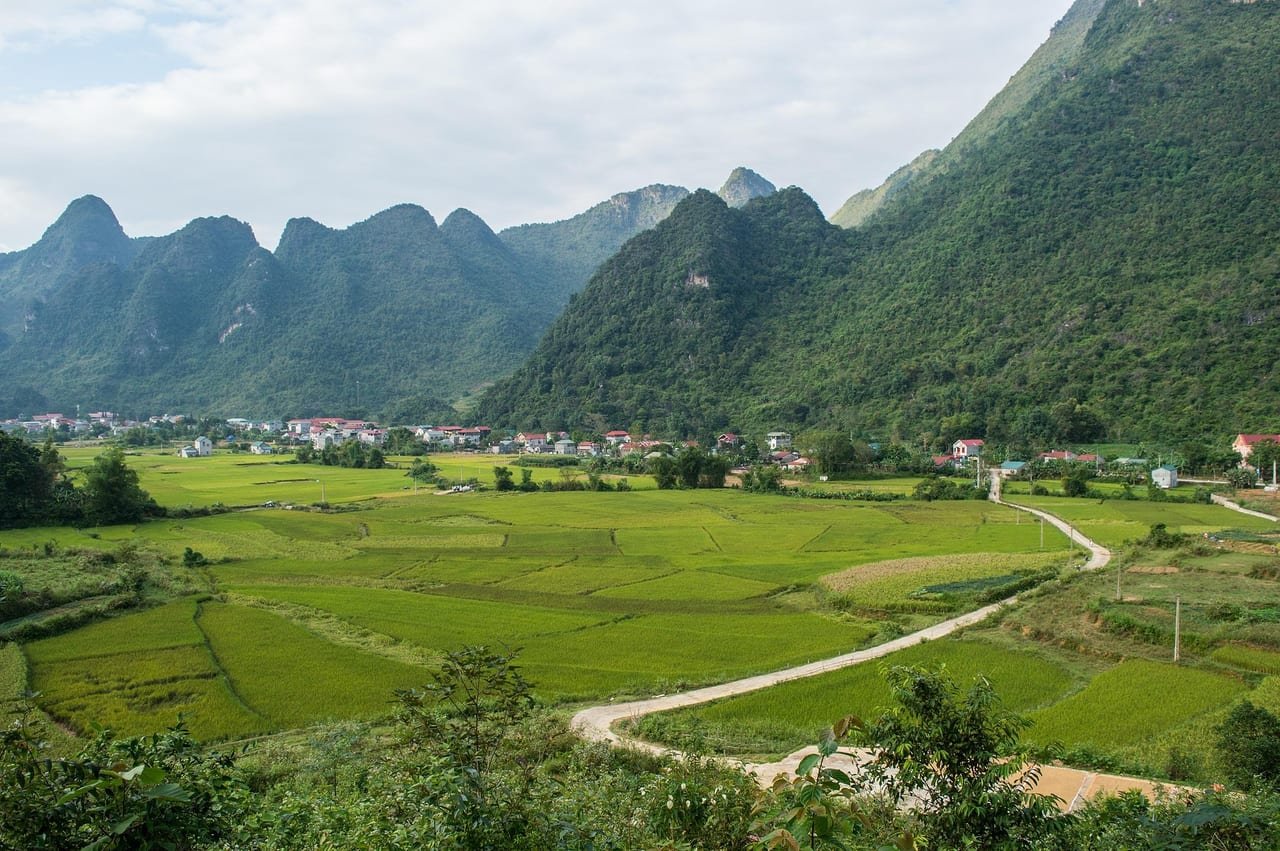 Limousine Bus: Hanoi – Cao Bang