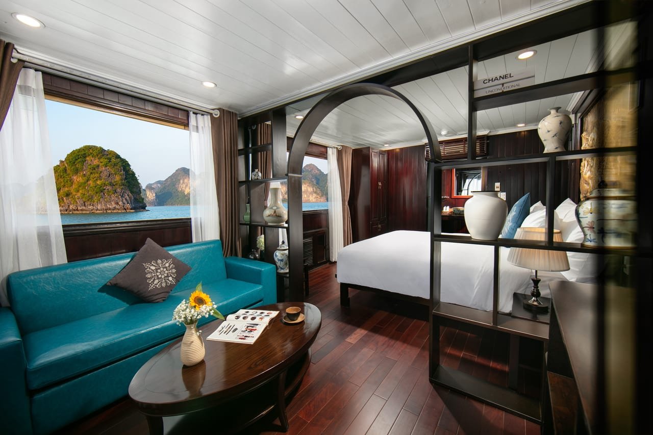 Private Halong Bay Day Trip from Hanoi