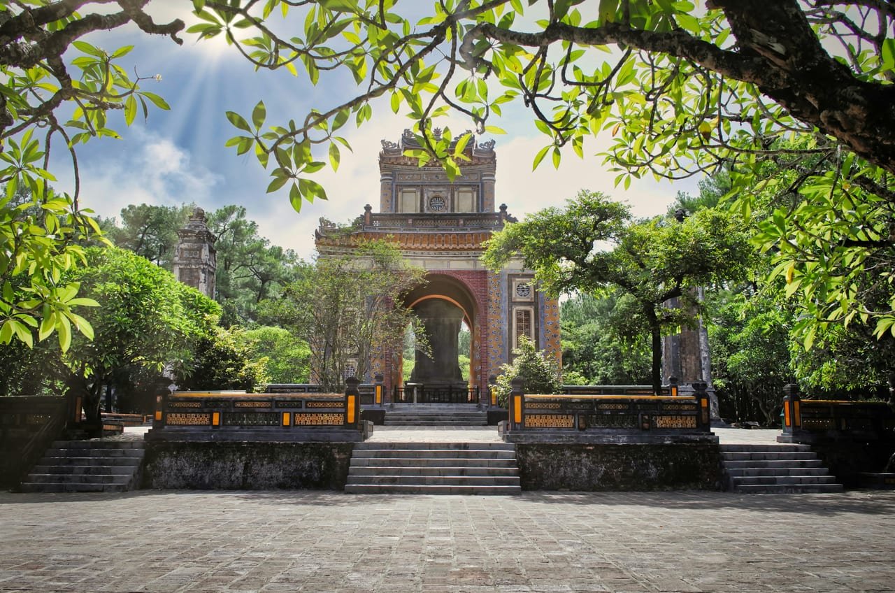 Taste of Hue Food by Walking Tour