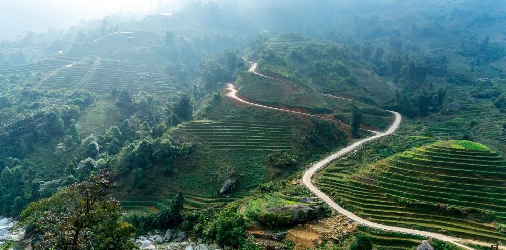 Easy Sapa - Bac Ha Market Tour | by Shuttle bus from Hanoi - 03 Days