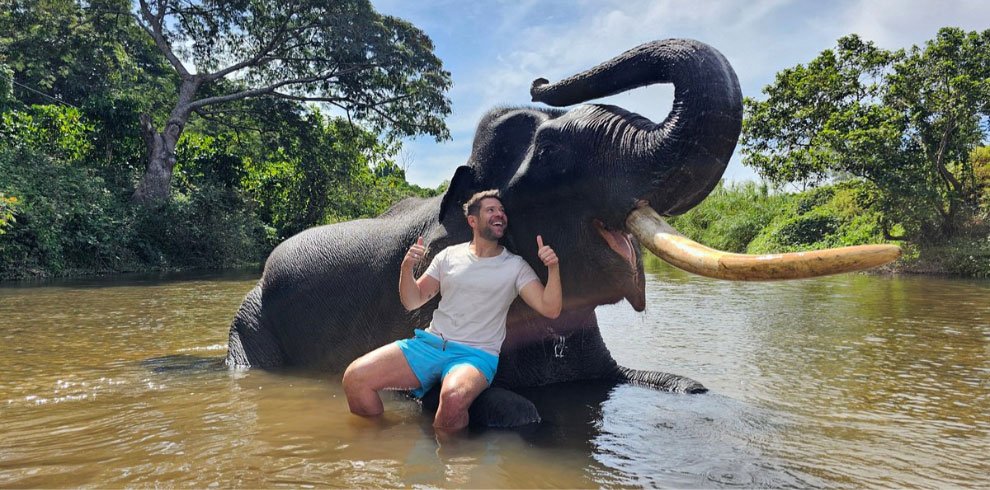 Elephant Care in Lak Lake - Half Day