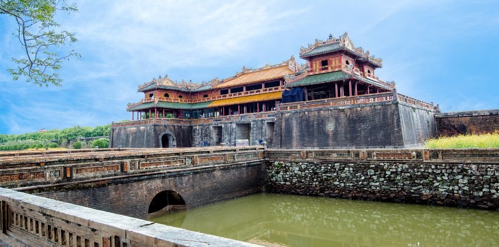 From Saigon to Hanoi: Amazing Vietnam Attractions | Authentic Tour - 22 Days