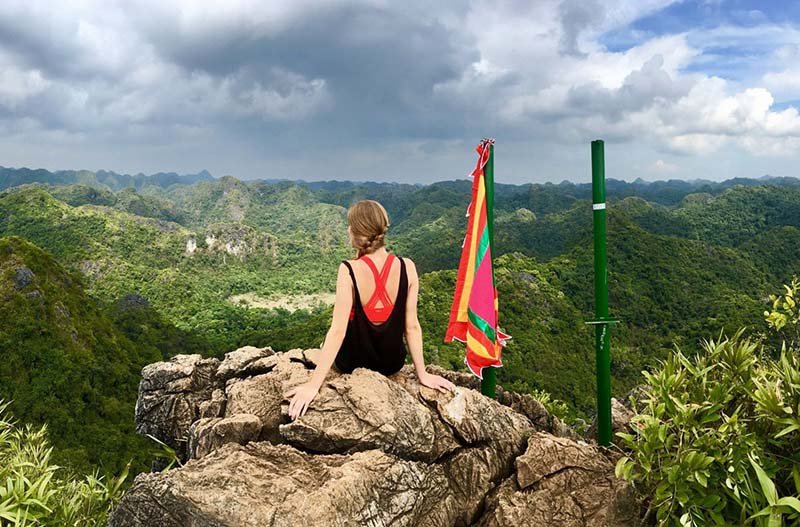 Half Day Trekking Cat Ba National Park