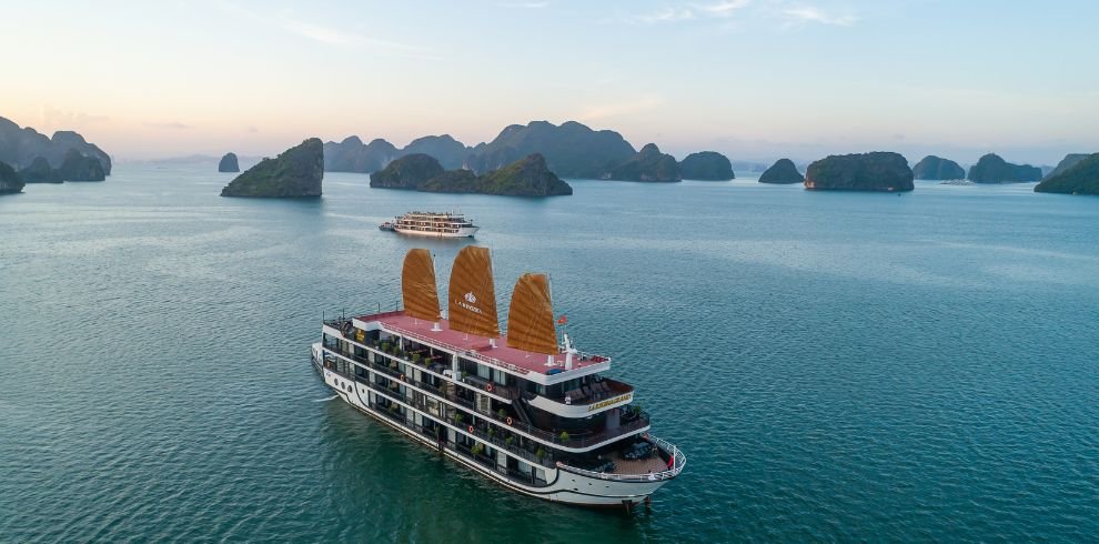 Hanoi – Ninh Binh, Ha Long & Lan Ha Bay: 3-Day Luxury Cruise Experience