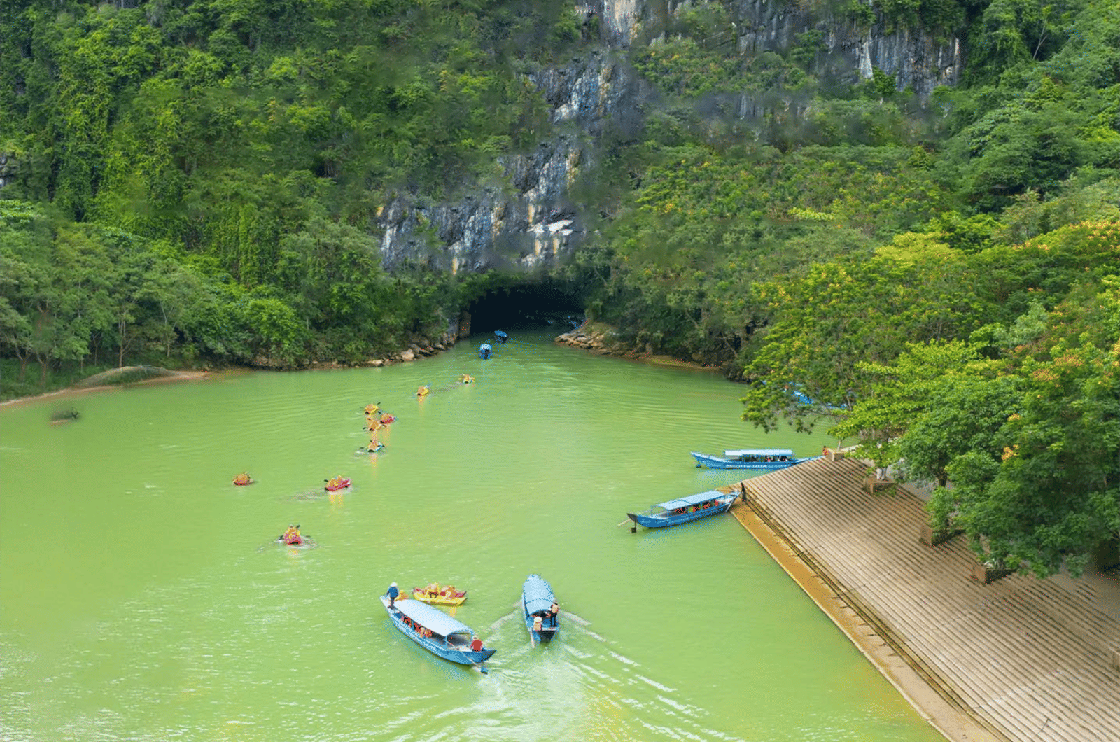 Hue: 2 Days Adventure to Phong Nha–Ke Bang National Park and DMZ