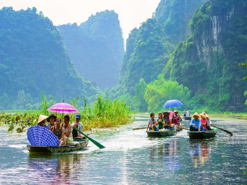 Ninh Binh Private Tour 1 Day - Tam Coc & Bai Dinh Pagoda (from Hanoi)