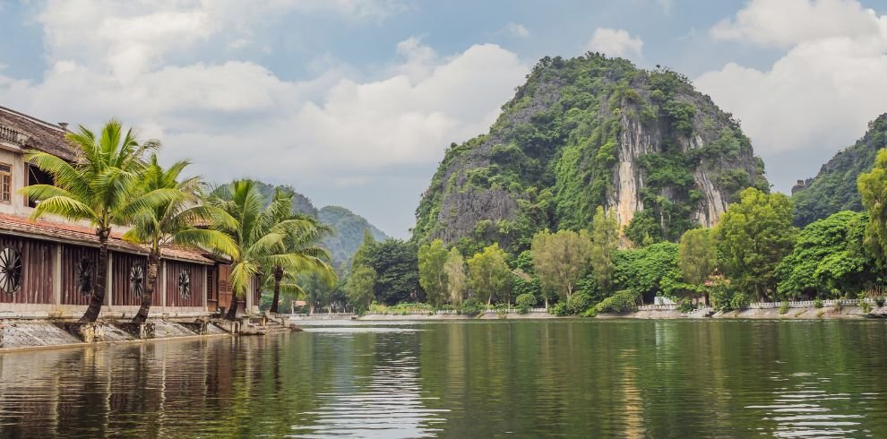 Tam Coc Tour: Biking and Trekking Mua Cave - 01 Day
