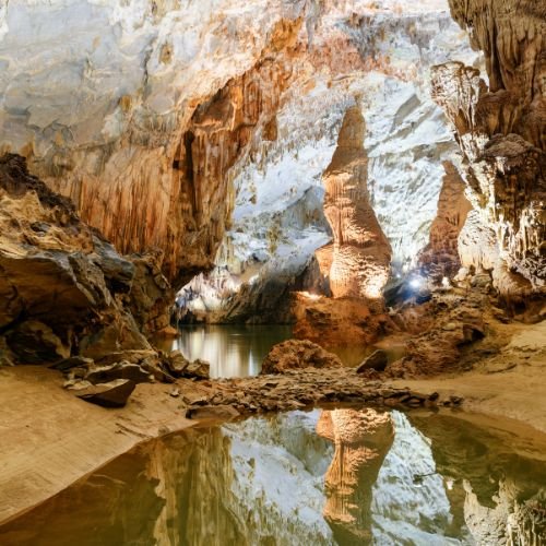 The Phong Nha cave and the famous 17th Parallel (Hue - Quang Binh) - 02 Days