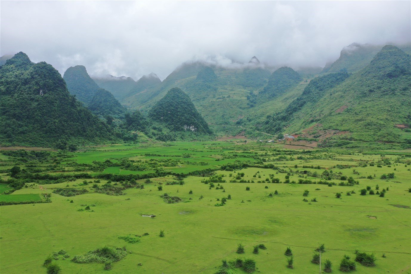 Cao Bang, Ban Gioc Waterfall & Ba Be Lake – 3 Days / 3 Nights