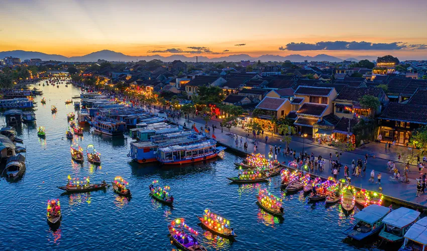 Hoi An Ancient Town is a popular holiday destination for many tourists