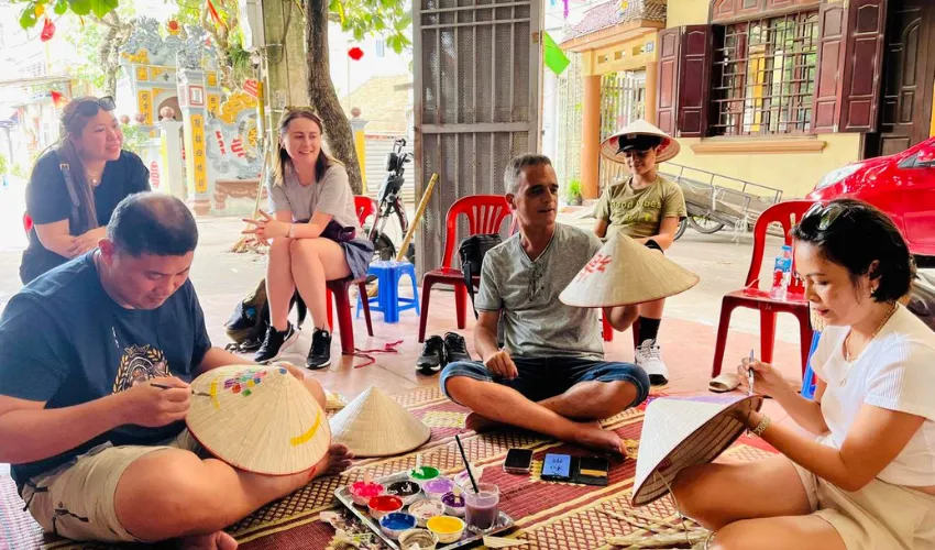 Hanoi's traditional conical hat weaving village