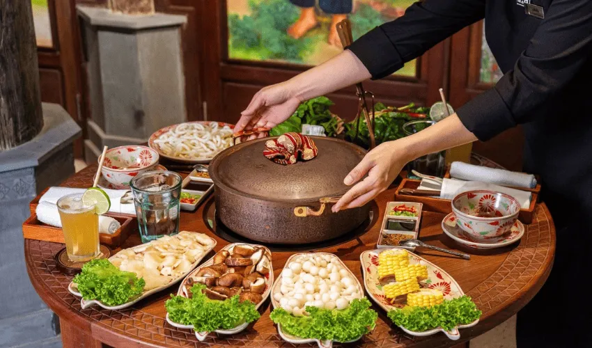 Vietnam boasts a rich culinary tradition with many elaborate dishes