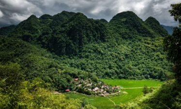North Vietnam Off-The-Beaten Track | Pu Luong, Mai Chau, Da Bac - 04 Days