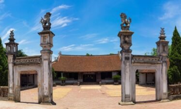 Ky Son - Duong Lam Village Excursion with biking - 01 Day