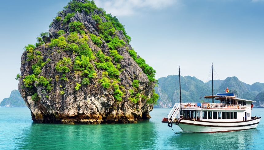 Hanoi Car Rental | Hanoi to Ha Long (Hon Gai pier) 2D1N