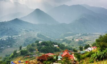 Easy Sapa Tour