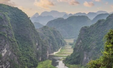 Ninh Binh Van Long 2-Day Tour from Hanoi – 02 Days