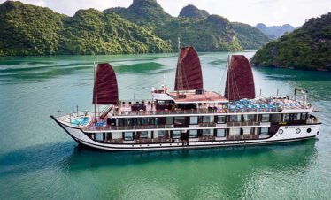 Amanda Luxury Cruise 3 Days