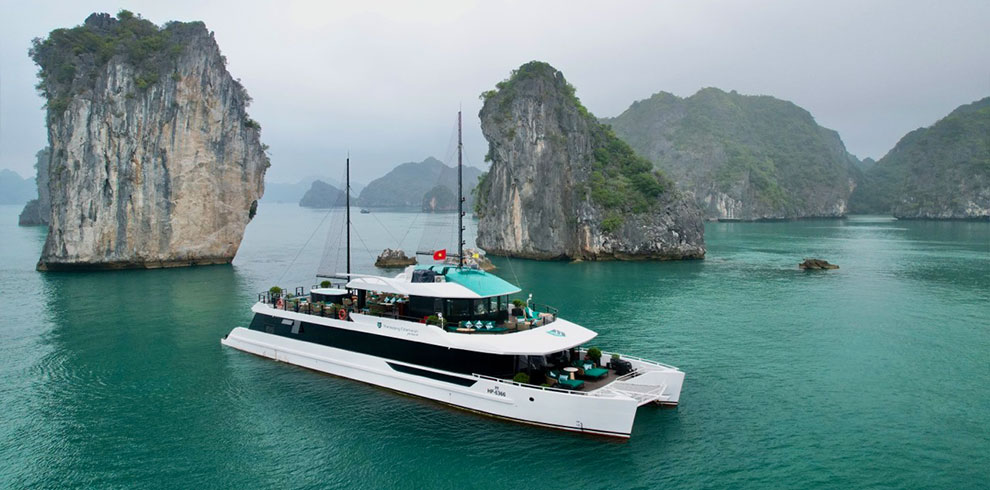 Halong-Catamaran-1