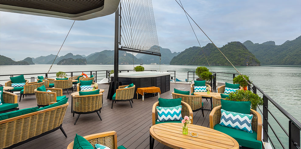 Halong-Catamaran-11