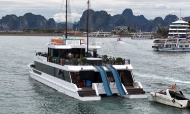 Halong Catamaran 1 Day