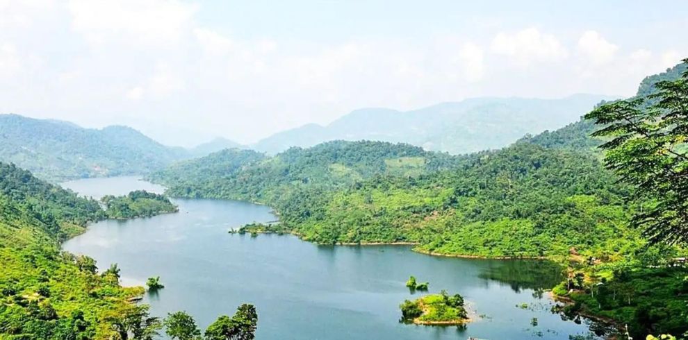 Ha Giang - Dong Van - Bao Lac - Cao Bang - Ba Be