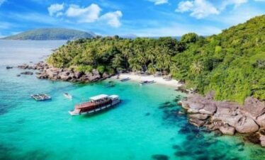 Phu Quoc Island Adventure day and night squid fishing – 01 Day