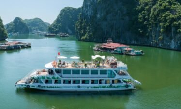 Cat Ba island & Lan Ha Bay One Day Journey From Hanoi