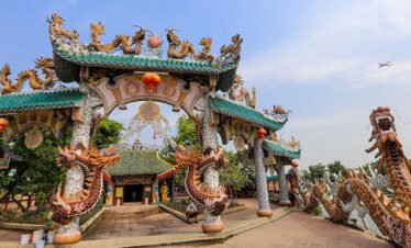 Dragon floating temple Sightseeing (Group Tour) – Half Day