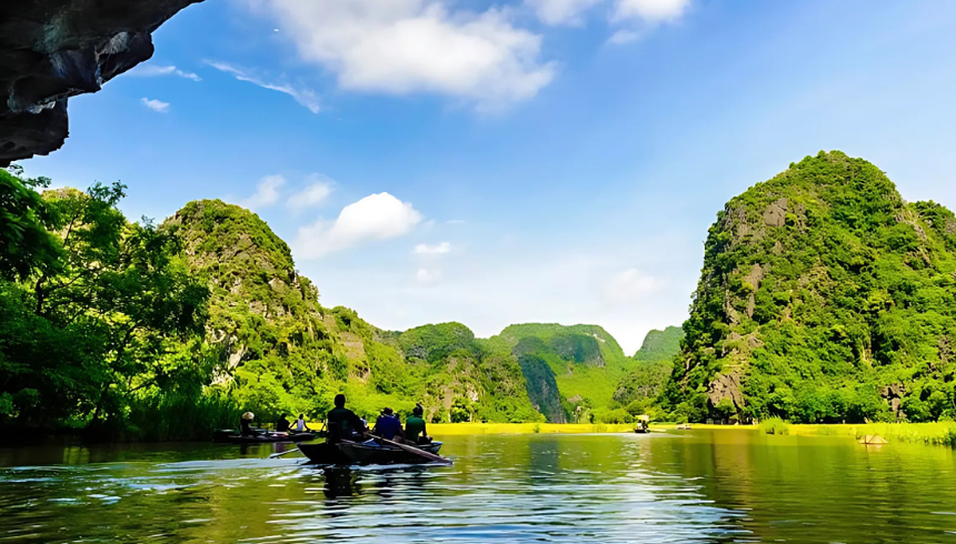 Hanoi Car Rental | Hanoi to Ninh Binh (Tam Coc – Bich Dong)