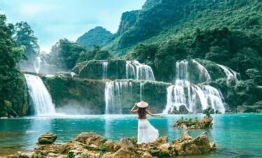 HA GIANG LOOP – BAN GIOC WATERFALL – BA BE LAKE TOUR 06 DAYS 05 NIGHTS