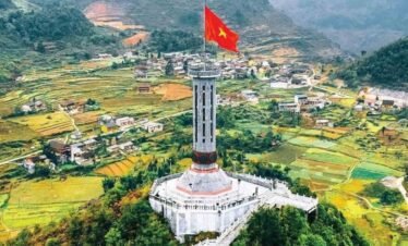 Ha Giang Motorbike Tour 2 Days 1 Night