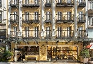 Boutique Hotels in Hanoi Old Quarter: Charming Retreats with Unique Character