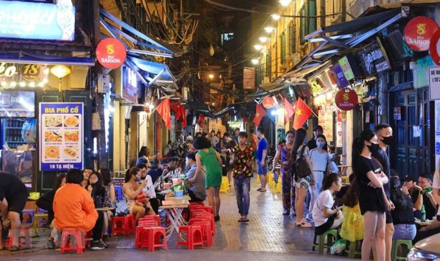 Best Food in Hanoi Old Quarter: A Food-Lover’s Guide to Iconic Dishes and Street Food